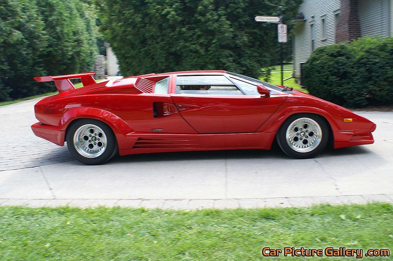 25th Anniversary Countach Right Side